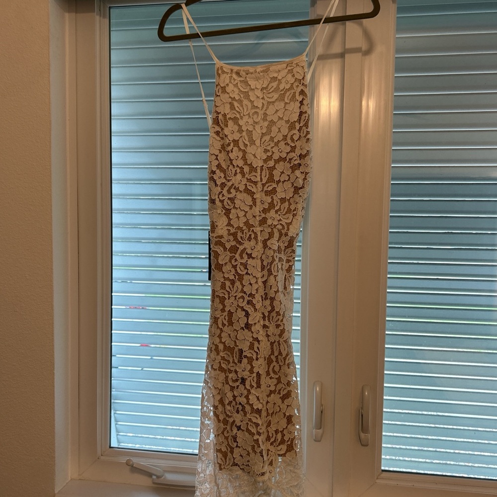 Lulus white lace midi dress NWT